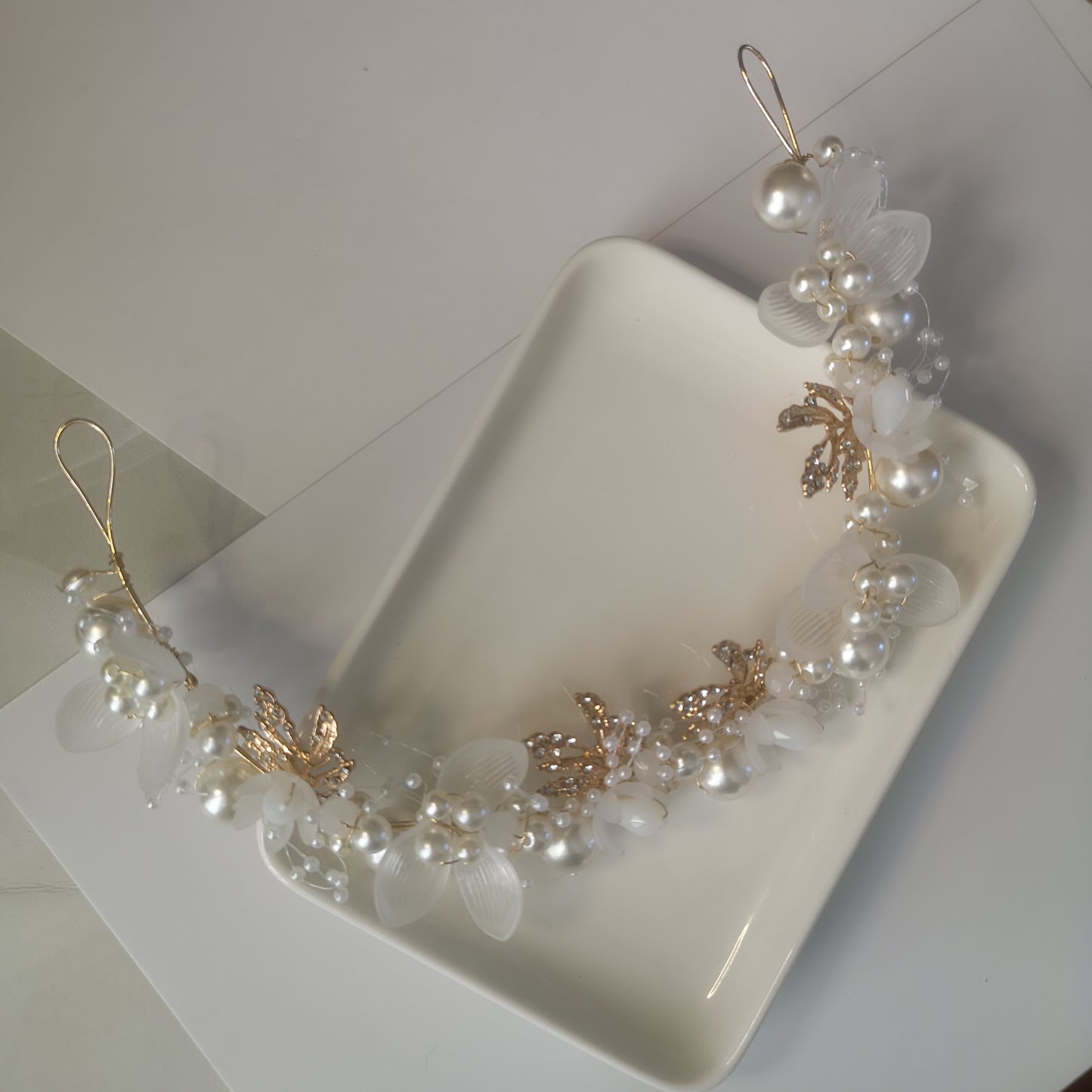 Imitation Pearl Flower Hand-woven Gold Leaf Hairband