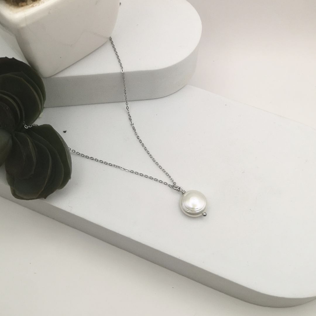 Timeless Elegance: Freshwater Coin Pearl Necklace