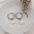 20mm-stainless-steel-hoop-earrings-with-freshwater-pearls_jpg - Kiooinsitu