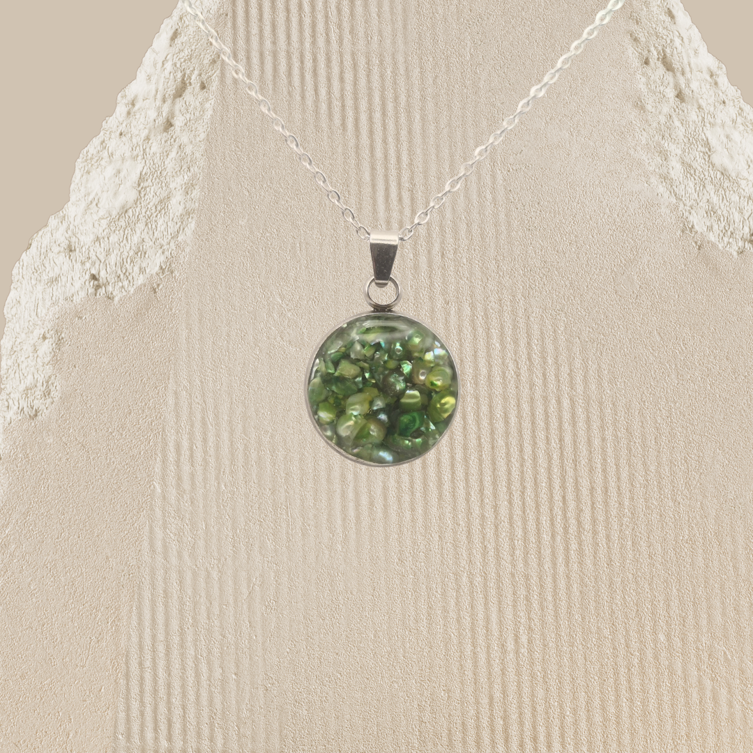 Forest Light - Crushed Freshwater Pearl Necklace - Kiooinsitu