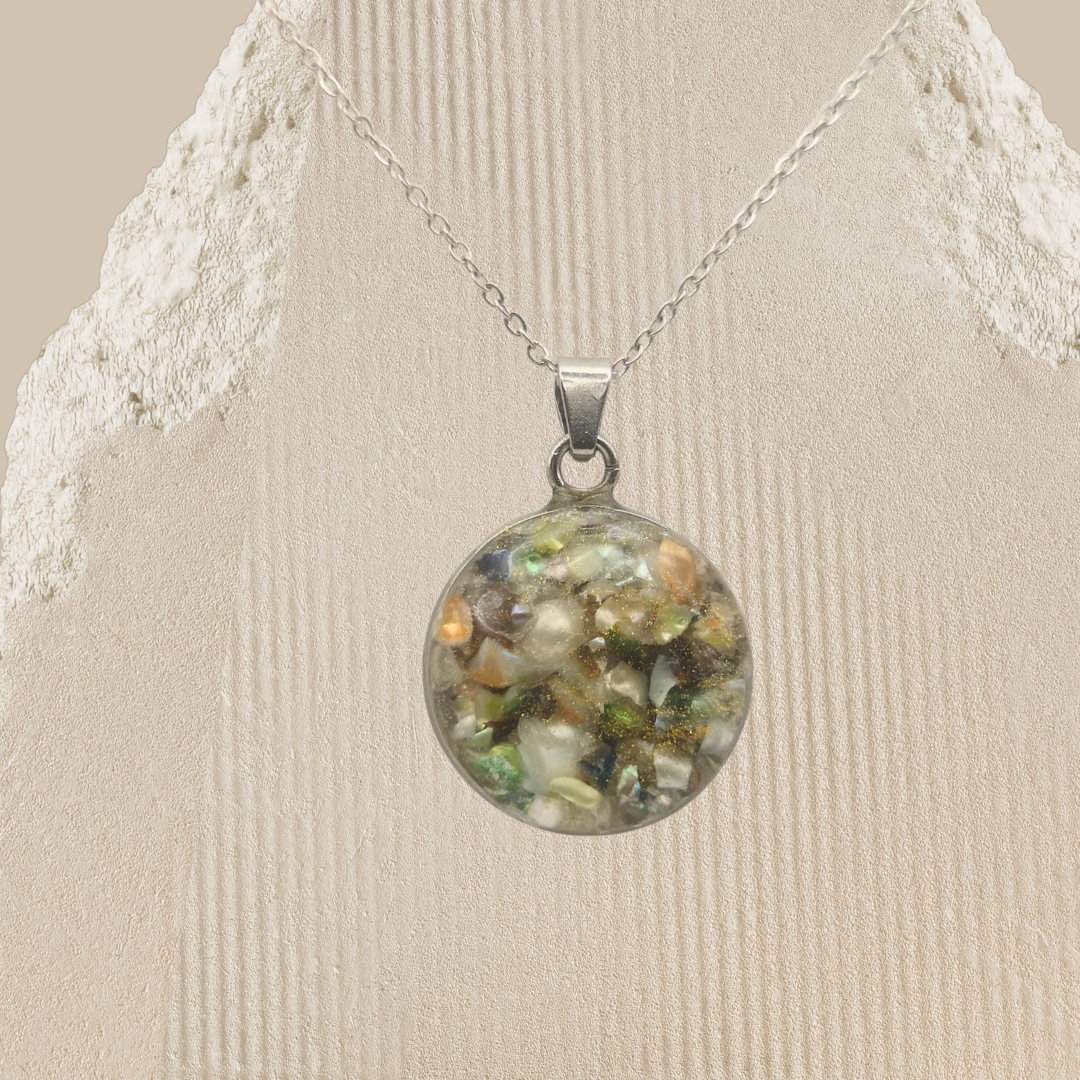 Golden Moss - Crushed Freshwater Pearl Necklace - Kiooinsitu