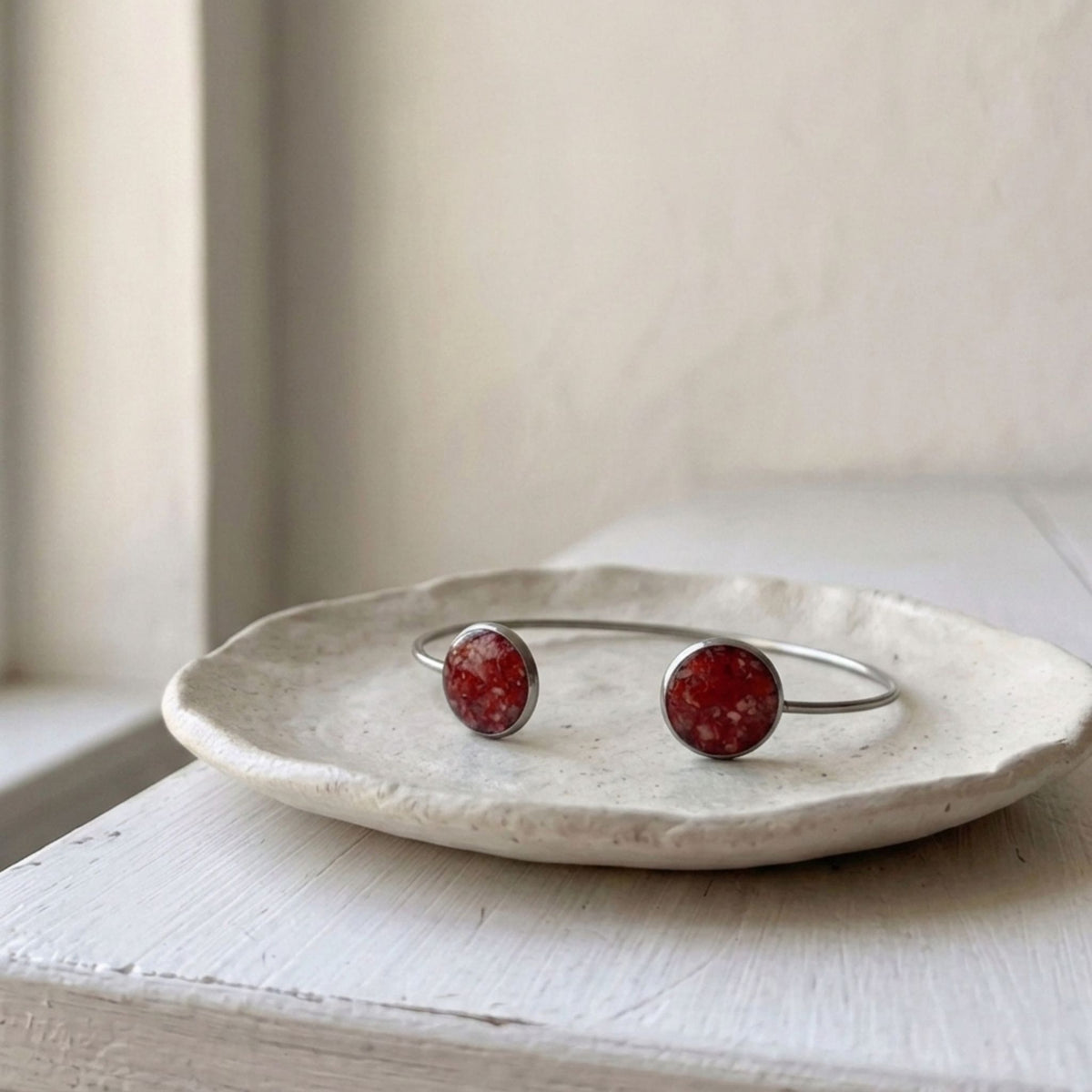 Crushed Red Coral Stainless Steel Cuff Bangle - Kiooinsitu
