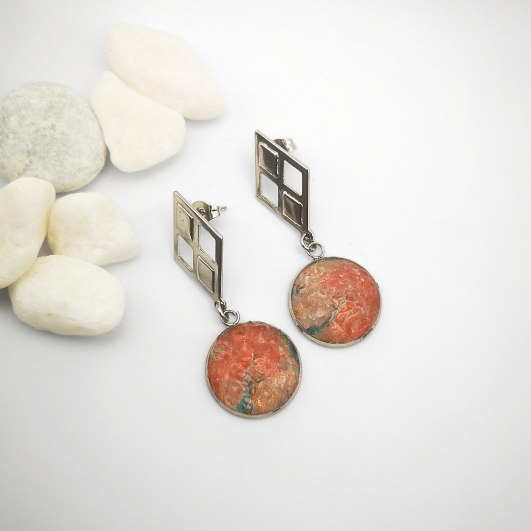 Crushed Clear Quartz Drop Stainless Steel Earrings - Kiooinsitu