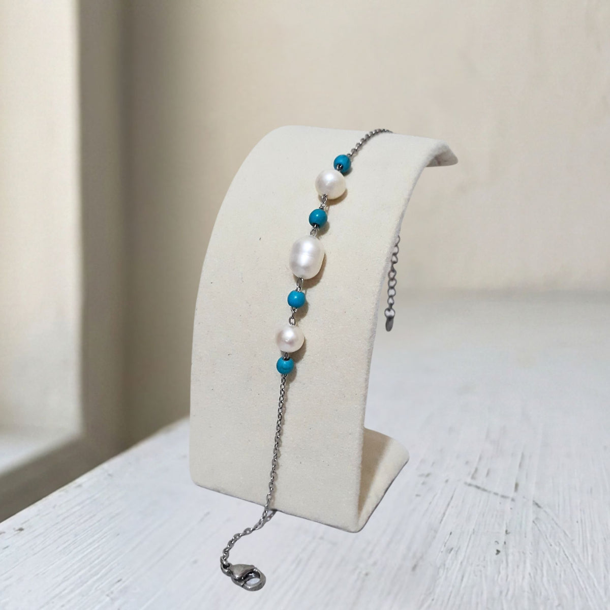 Elegant Pearl and Turquoise Bead Bracelet - Kiooinsitu