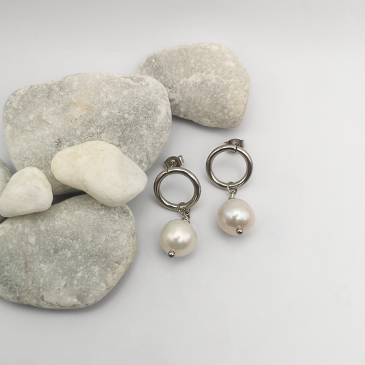 Lumière Pearl Drops – Teardrop White Freshwater Pearl Stainless Steel Earrings