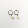 White Freshwater Pearls on Stainless Steel Hoop Earrings - Kiooinsitu