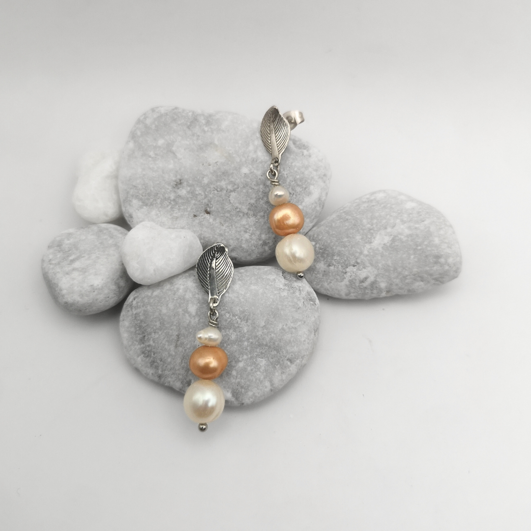 Trio Freshwater Pearl Drop Earrings - Kiooinsitu