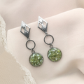 Verdant Grace - Crushed Freshwater Pearl Dangle Earrings - Kiooinsitu