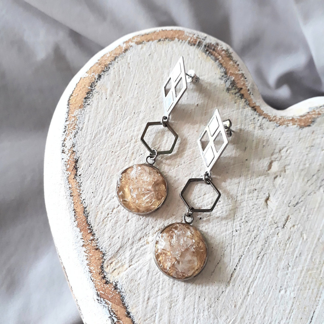 Crushed Clear Quartz Dangle Earrings - Kiooinsitu