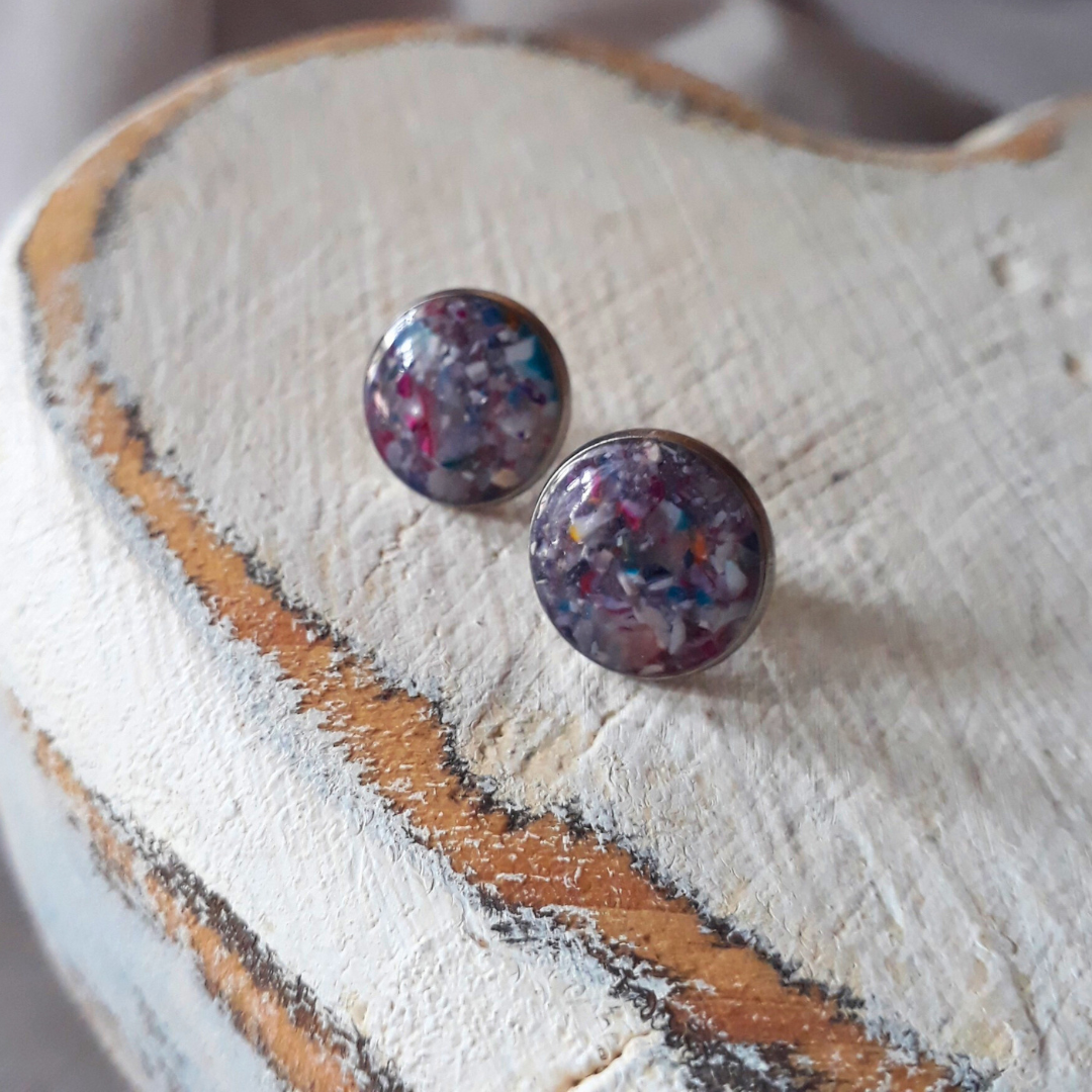 Crushed Agate Ear Studs 12 mm - Kiooinsitu