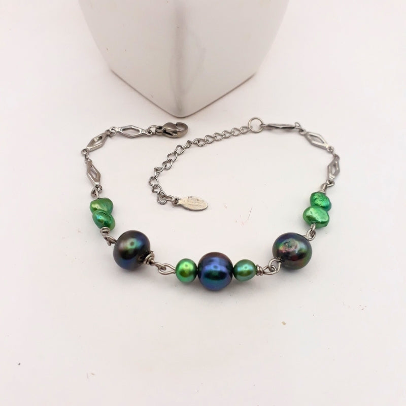 Green Freshwater Pearl Bracelet - Kiooinsitu