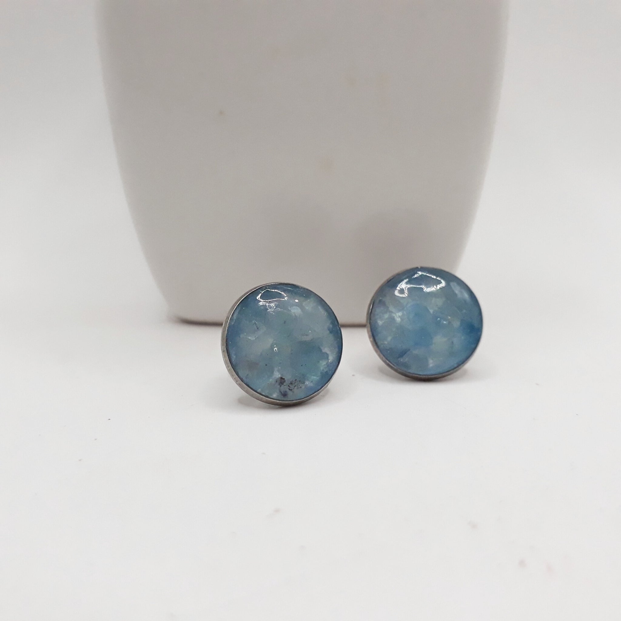Crushed Aquamarine Ear Studs 12mm - Kiooinsitu