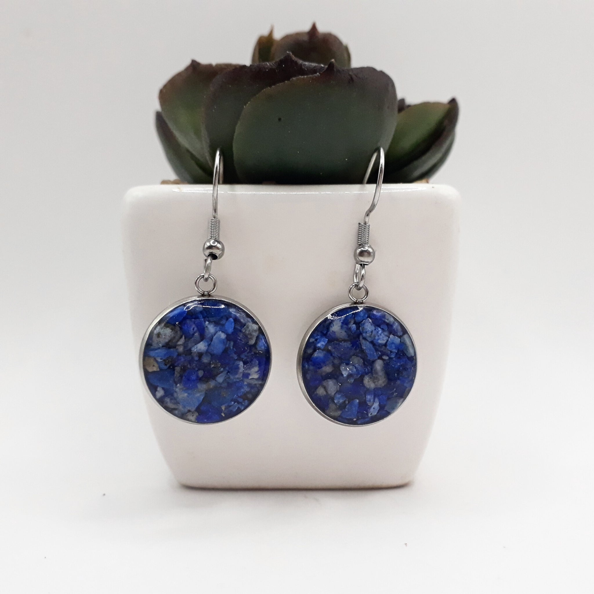 Crushed Lapis Lazuli Drop Earrings - Kiooinsitu
