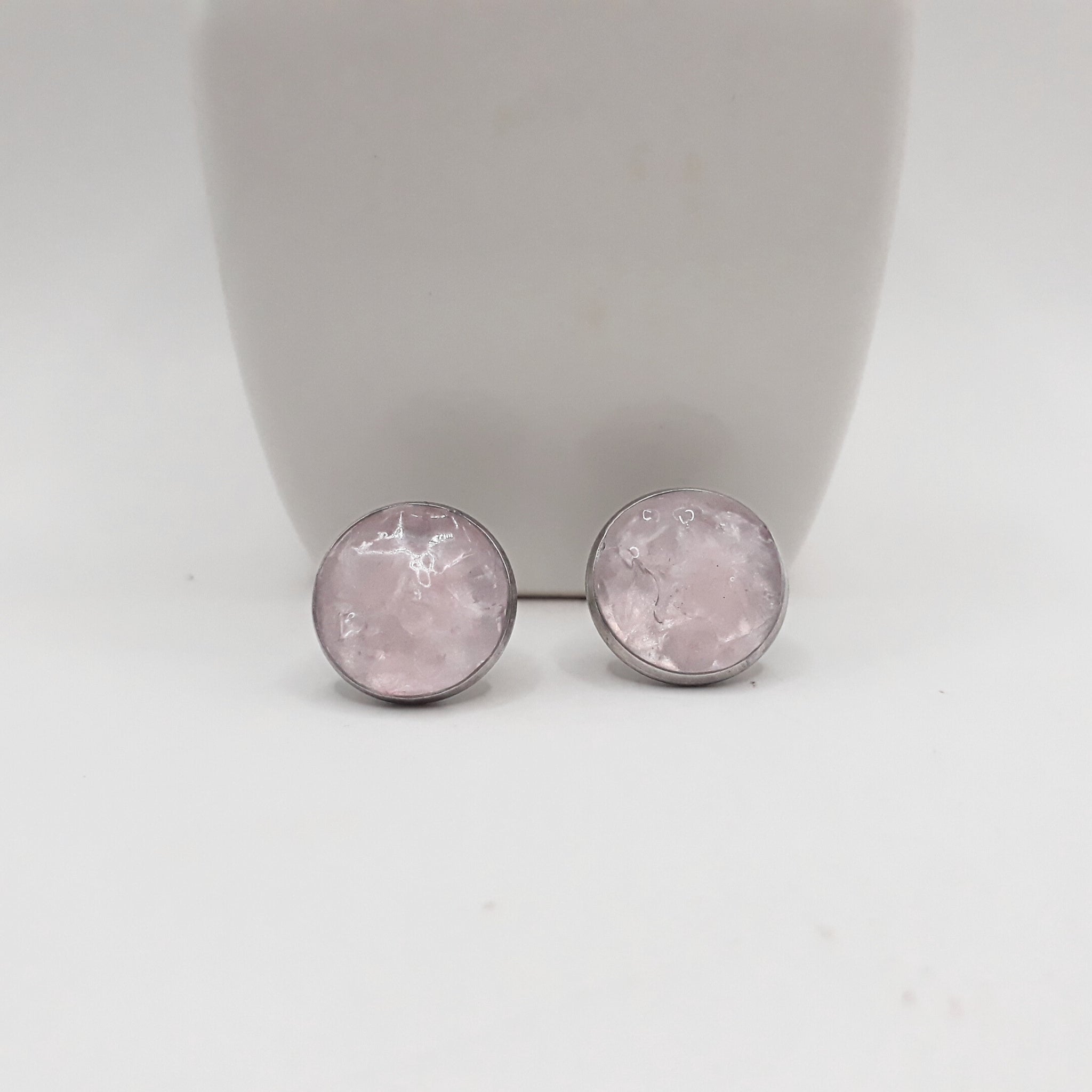Crushed Rose Quartz Ear Studs 12mm - Kiooinsitu