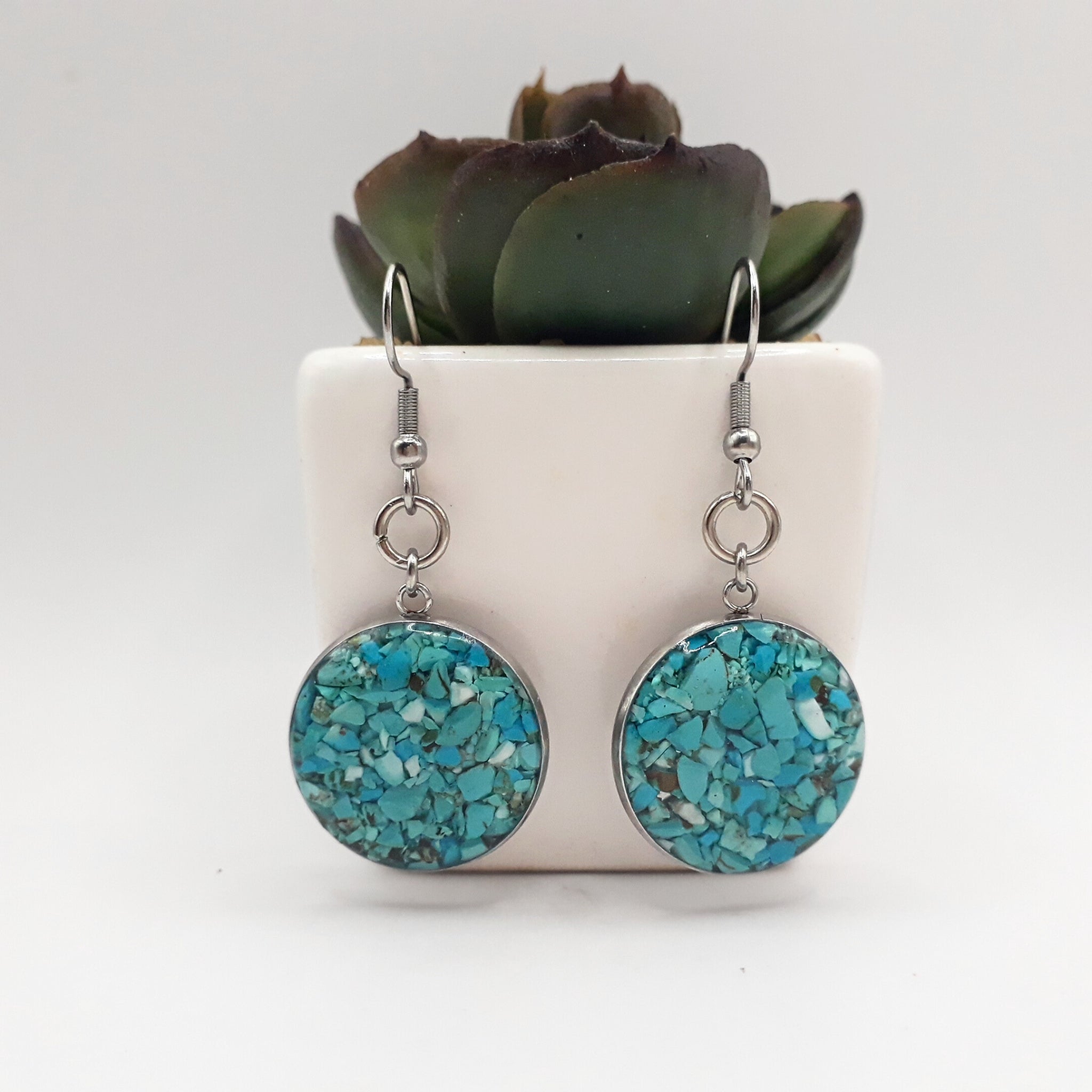 Crushed Natural Turquoise Dangle Earrings - Kiooinsitu