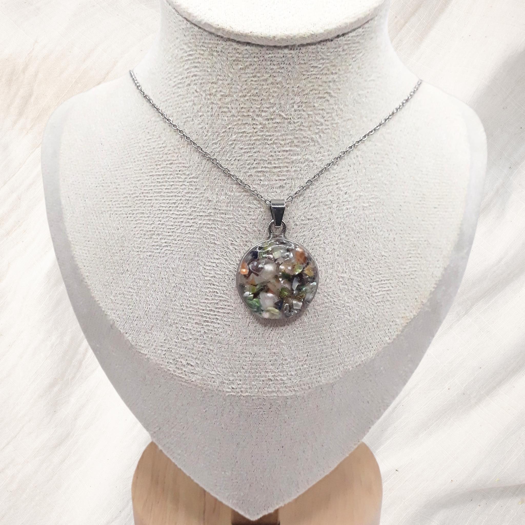 Golden Moss Crushed Freshwater Pearl Necklace - Kiooinsitu