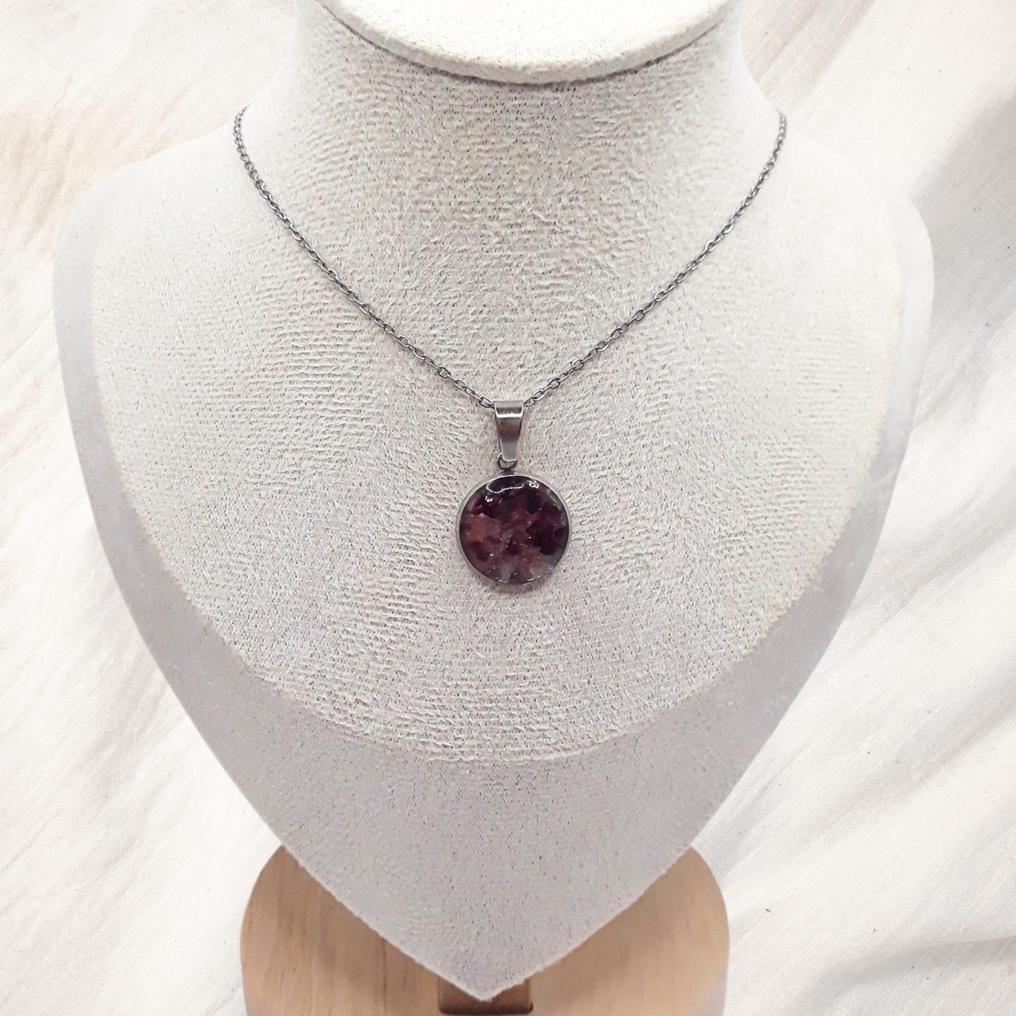 Crushed Red Garnet Necklace - Kiooinsitu