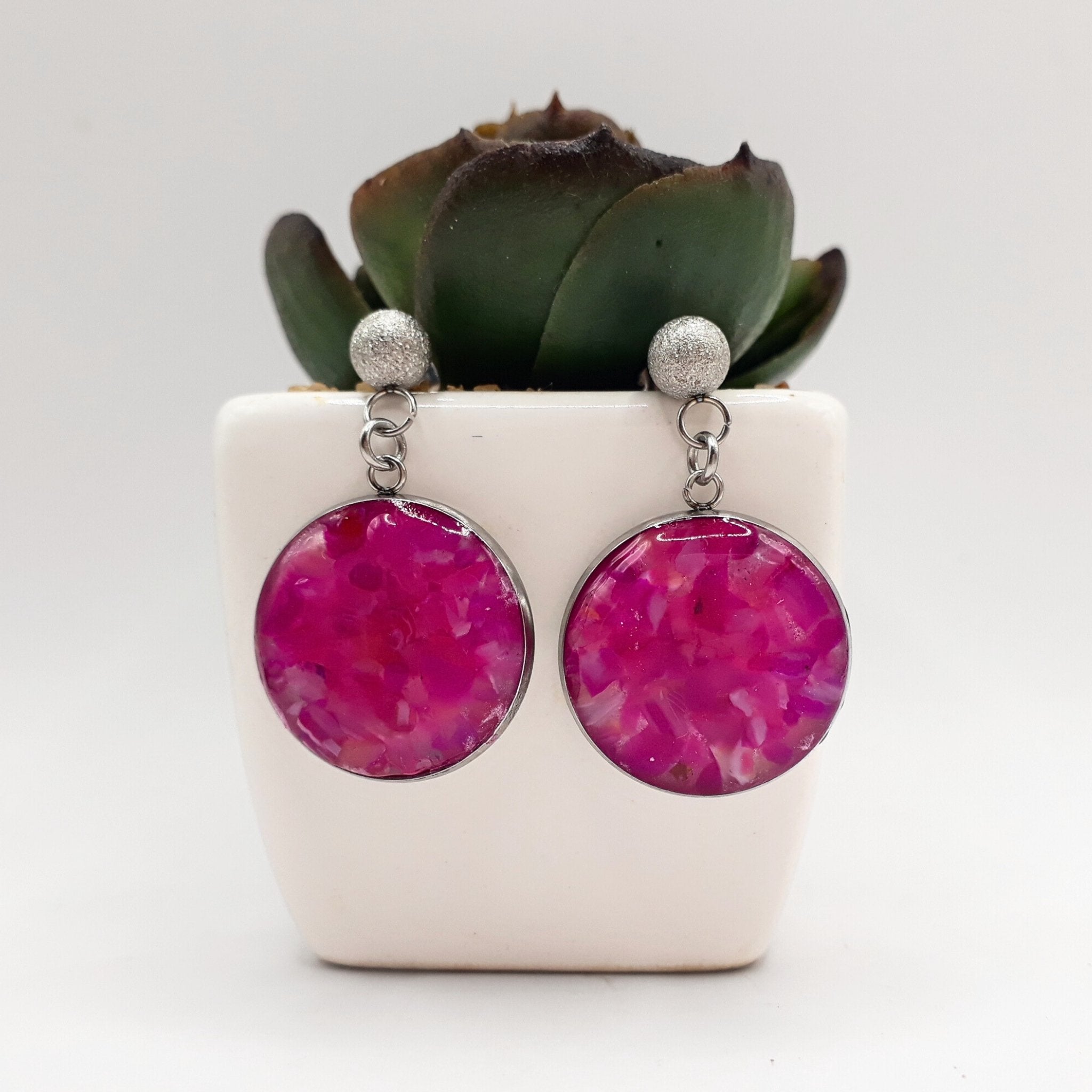 Crushed Pink Agate Earrings - Kiooinsitu