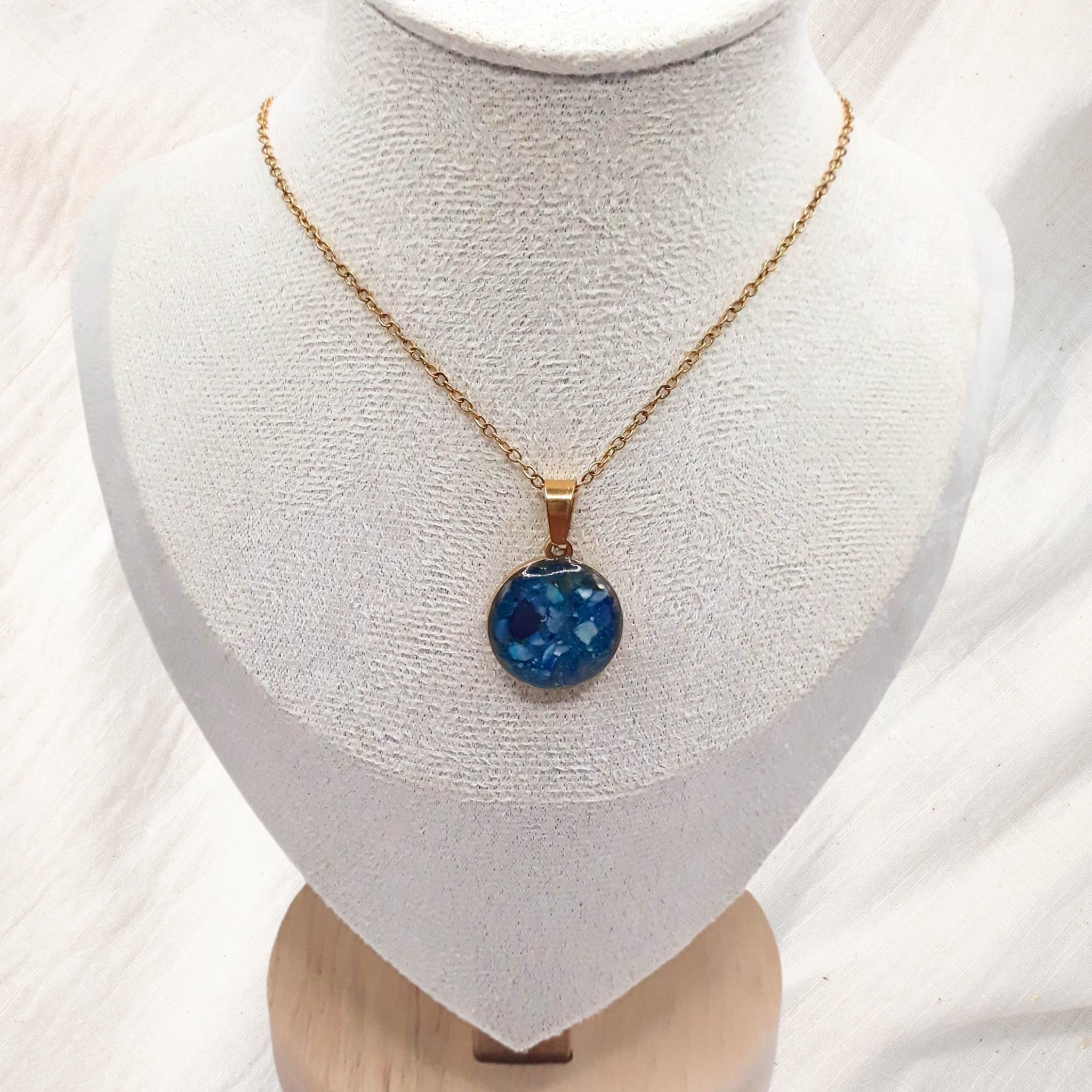 Crushed Blue Agate Necklace - Kiooinsitu