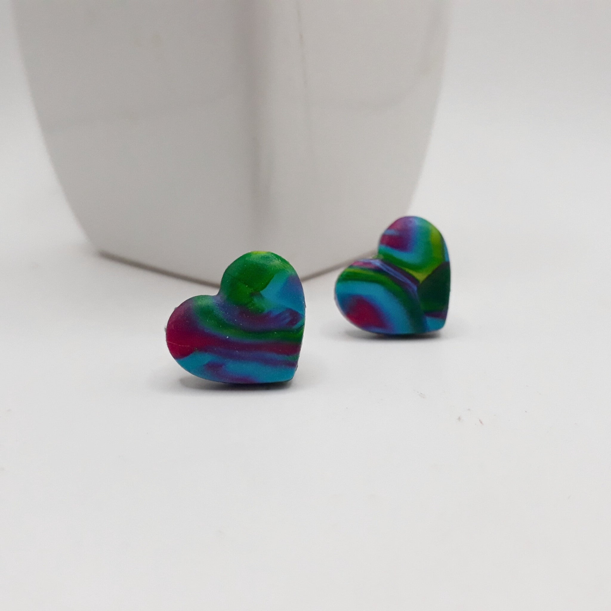 Color Swirl Heart Clay Ear Studs - Kiooinsitu