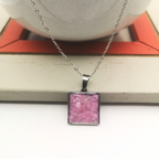 Crushed Rose Quartz Necklace - Kiooinsitu