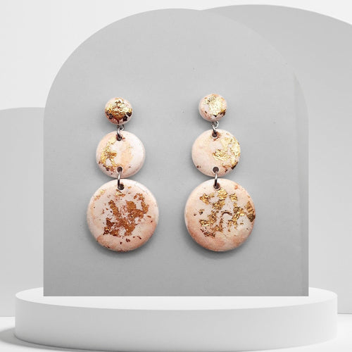 Polymer-clay-dangle-earrings-with-gold-leaf_jpg - Kiooinsitu
