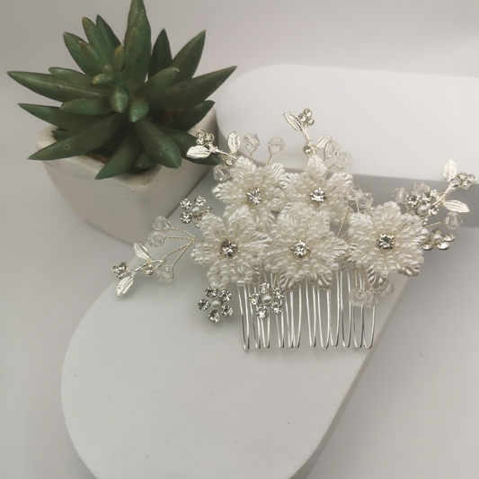 White Flowers Beaded Hair Silver Comb