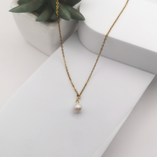 White Freshwater Pearl Gold Stainless Steel Necklace