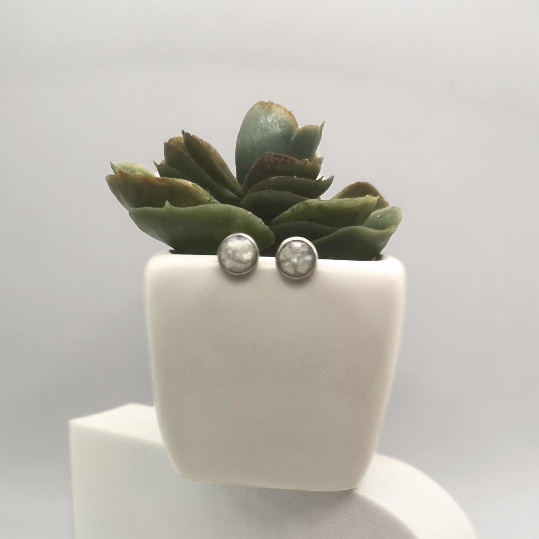 Crushed White Freshwater Pearl Stainless Steel Ear Studs