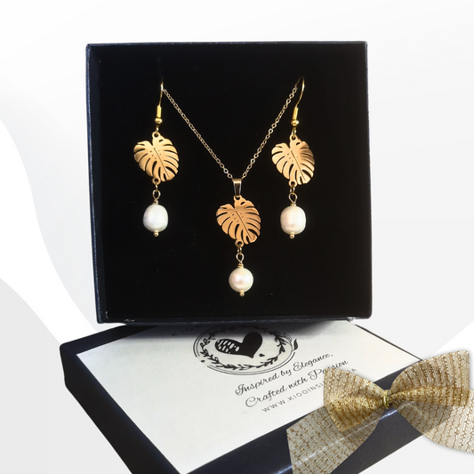 White Freshwater Pearl Gold Stainless Steel Jewelry Set