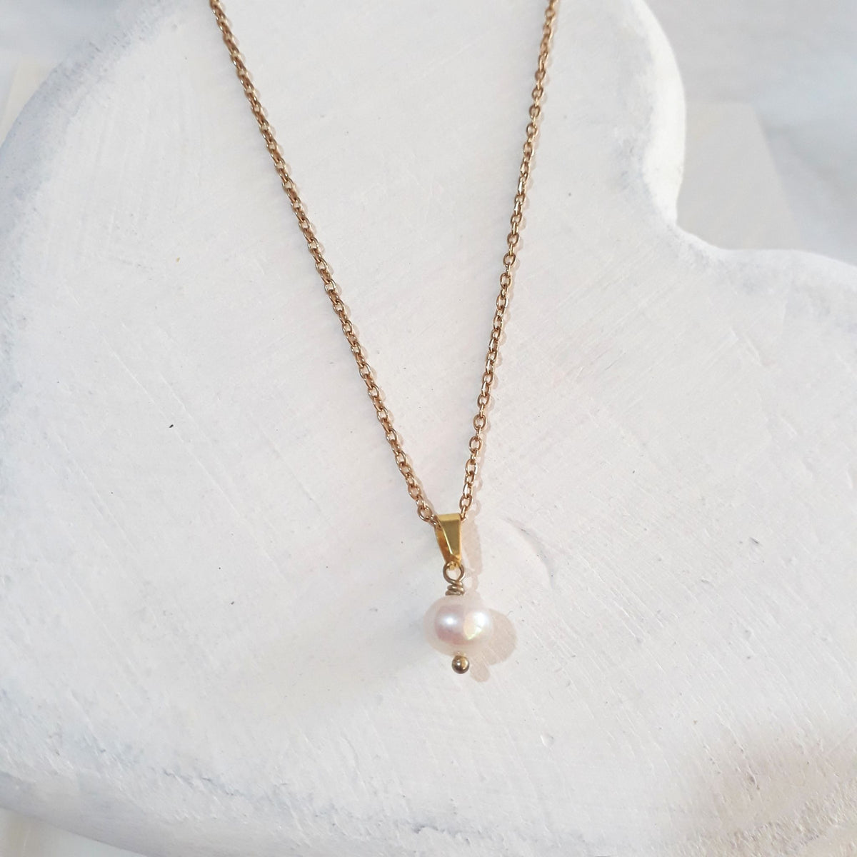 White7mm freshwater pearl gold plated necklace