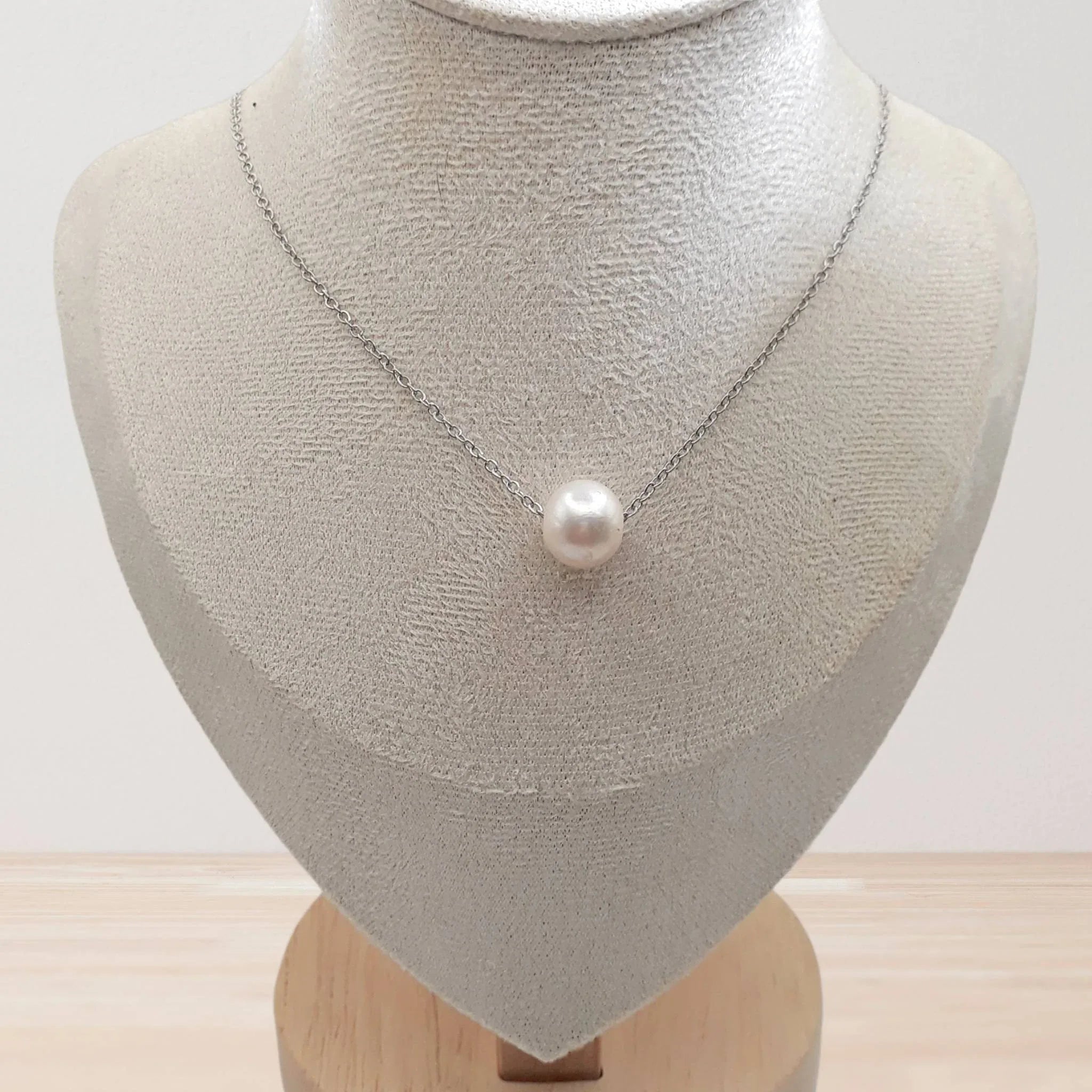 Floating Freshwater Pearl Necklace 8–9 mm - Kiooinsitu