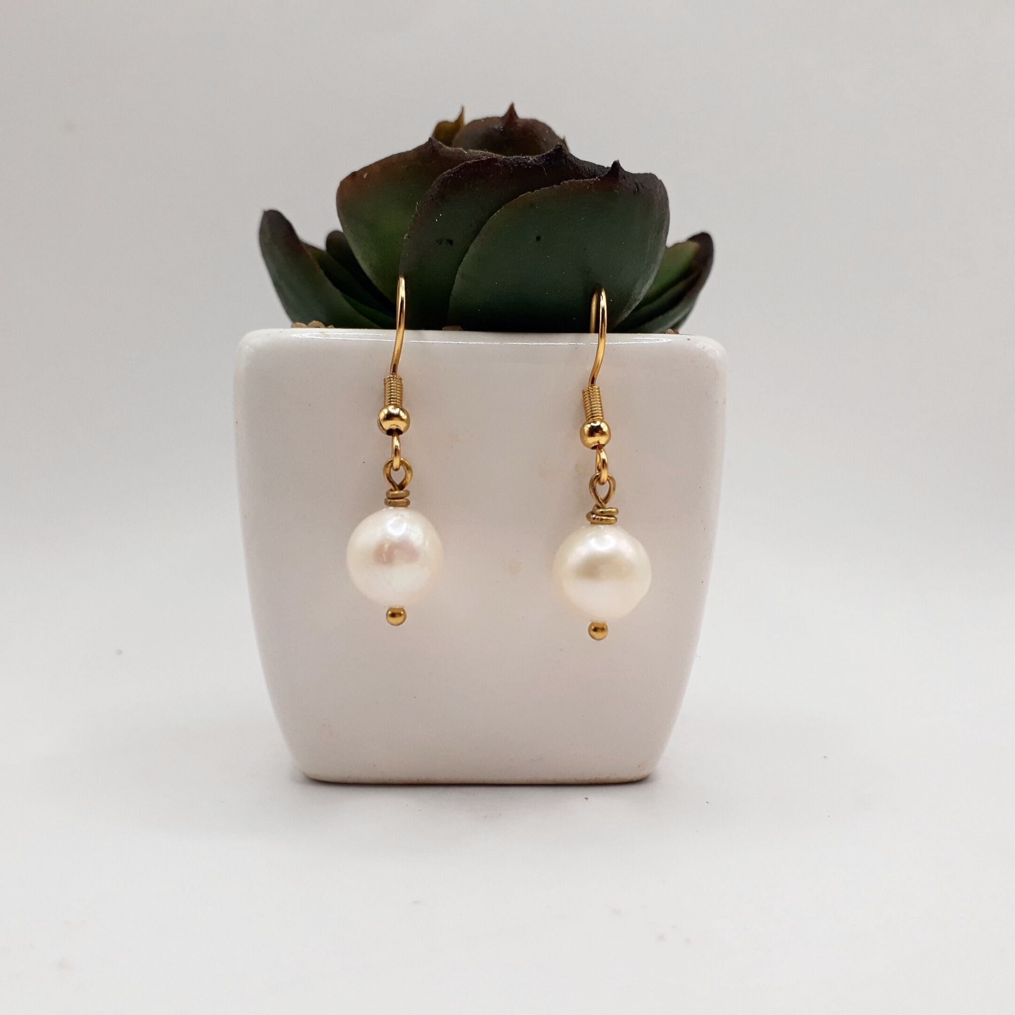 Freshwater Pearl Gold Drop Earrings