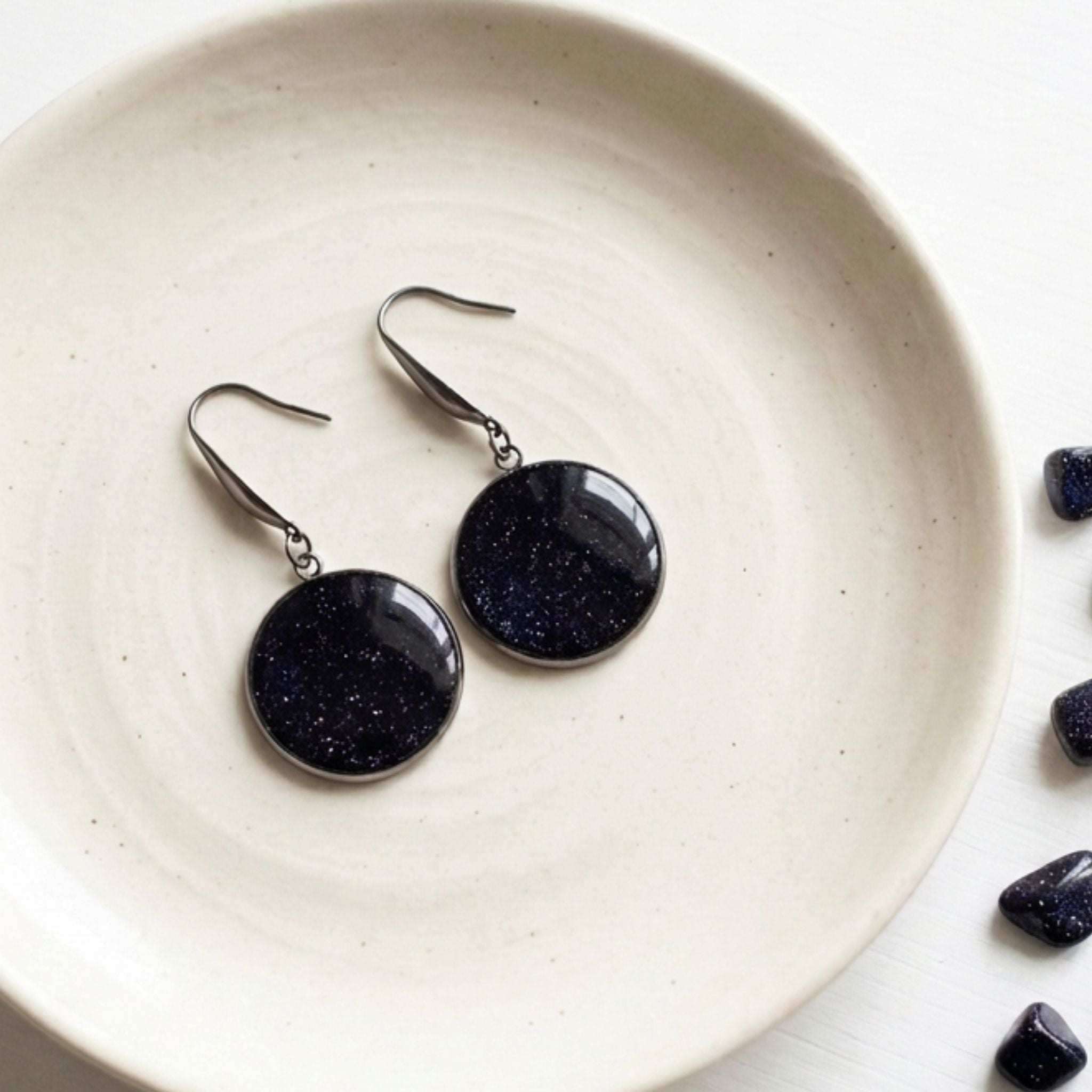 Handmade crushed starstone 304 stainless steel drop earrings – Kiooinsitu