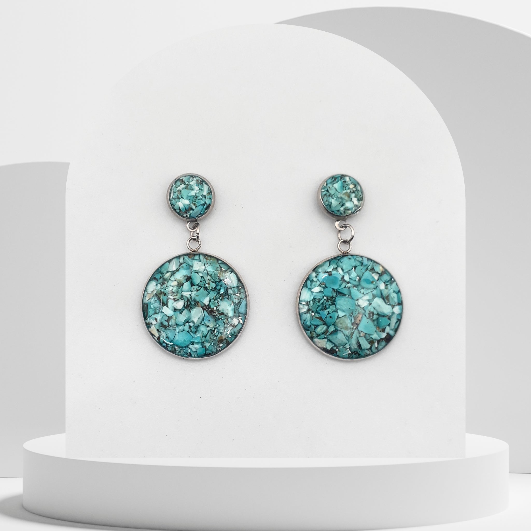 Handmade stainless steel turquoise drop earrings with round turquoise ear studs